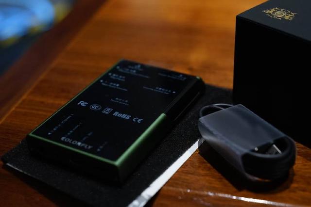 七彩虹是哪个国家的，七彩红（轻薄DAP旗舰市场新开荒者）