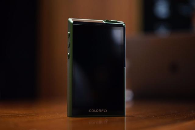 七彩虹是哪个国家的，七彩红（轻薄DAP旗舰市场新开荒者）