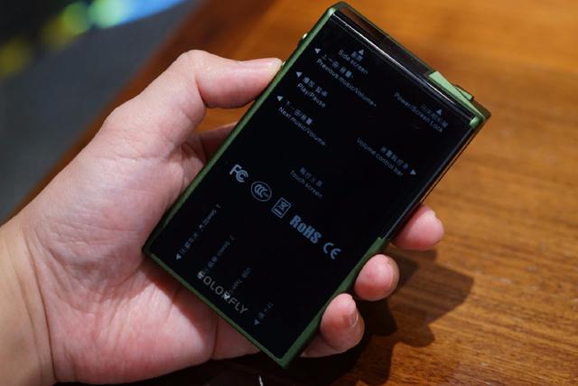 七彩虹是哪个国家的，七彩红（轻薄DAP旗舰市场新开荒者）