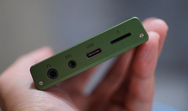 七彩虹是哪个国家的，七彩红（轻薄DAP旗舰市场新开荒者）