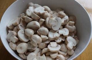 圖片[3]-【素炒口蘑】做法步驟圖 鮮味滿屋 常吃病毒感冒遠(yuǎn)離你-起舞食譜網(wǎng)