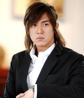 有黑社会背景的明星，哪些明星有黑道背景（五个有“黑帮背景”的明星）