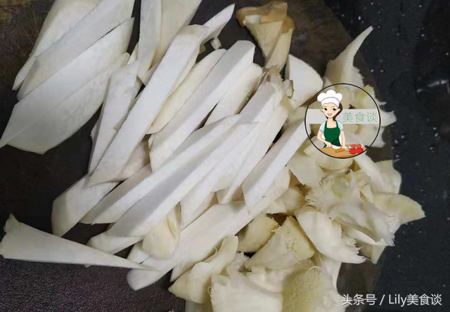 干猴头菇怎么吃干猴头菇的家常做法，干猴头菇怎么吃（孩子爱吃体格棒）