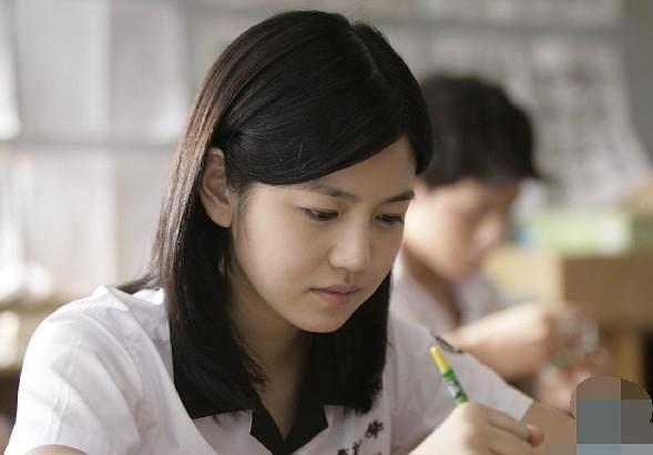 谁会永远宠爱双子女，双子座一眼就爱上的星座（会被宠爱一辈子的星座女）