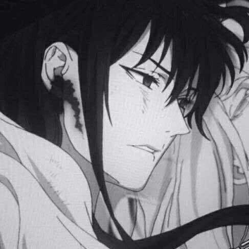 万箭穿心痛不痛，微信头像，万箭穿心痛不痛（男生头像‖我不怕万箭穿心）