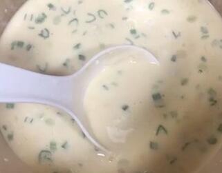 圖片[4]-【蔥香雞蛋餅】做法步驟圖 增加抵抗力 多做給孩子吃哦！-起舞食譜網(wǎng)