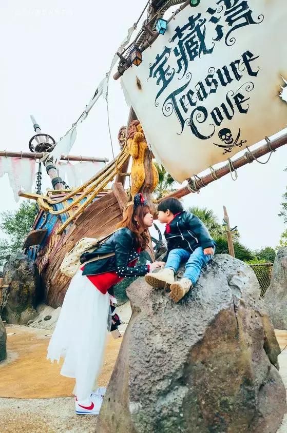 上海的迪士尼是怎么样的，还得你自己带娃去了才知道
