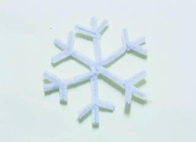 雪花剪纸教程，雪花剪纸教程图解（最全最详细的幼儿园手工剪纸雪花大全）