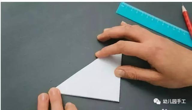 雪花剪纸教程，雪花剪纸教程图解（最全最详细的幼儿园手工剪纸雪花大全）