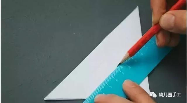 雪花剪纸教程，雪花剪纸教程图解（最全最详细的幼儿园手工剪纸雪花大全）