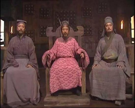 鼓上蚤是什么意思，时迁什么意思（又奸又滑的老鱼会是那条好汉）