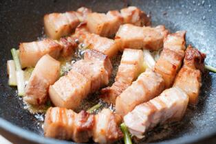 圖片[4]-【板栗紅燒肉】做法步驟圖 香糯有嚼勁 簡單易做-起舞食譜網