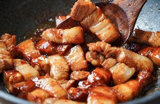 圖片[5]-【板栗紅燒肉】做法步驟圖 香糯有嚼勁 簡單易做-起舞食譜網