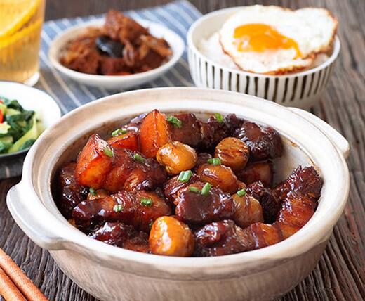 【板栗紅燒肉】做法步驟圖 香糯有嚼勁 簡(jiǎn)單易做-起舞食譜網(wǎng)