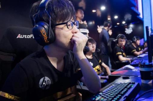 rng假赛60亿，rng假赛实锤（网友爆料RNG背后老板赚了60多亿）