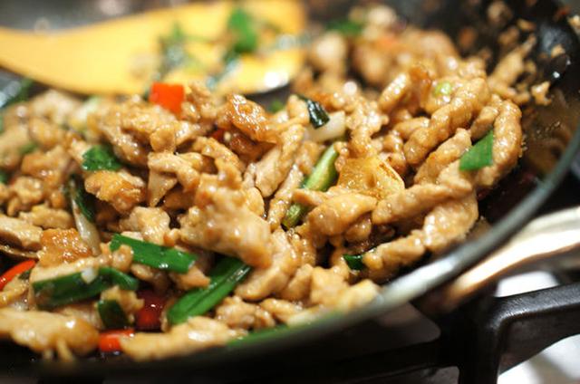 蒜心炒猪柳，蒜炒猪心的做法（万万不可直接下锅）