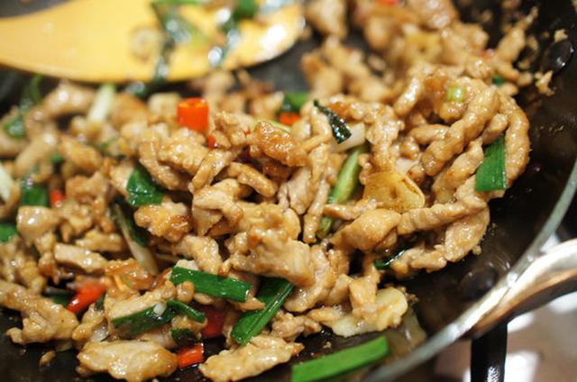 蒜心炒猪柳，蒜炒猪心的做法（万万不可直接下锅）