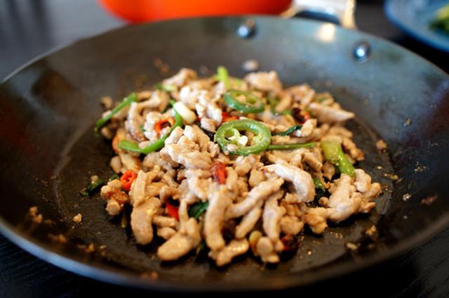 蒜心炒猪柳，蒜炒猪心的做法（万万不可直接下锅）