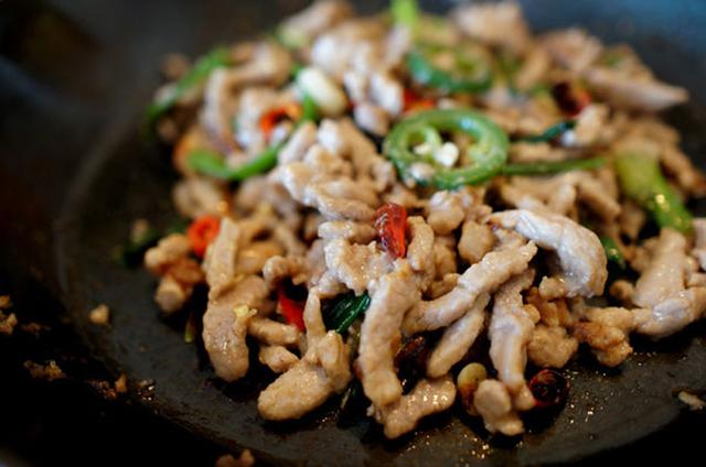 蒜心炒猪柳，蒜炒猪心的做法（万万不可直接下锅）