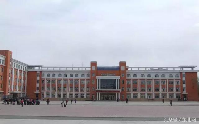 大兴安岭高级中学，大兴安岭实验中学东校区（你回忆里的黑龙江这15所中小学全国出名啦）