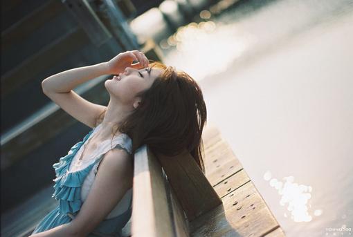 太喜欢一个人是上辈子欠的吗，感觉上辈子欠一个人的（却一生念念不忘）