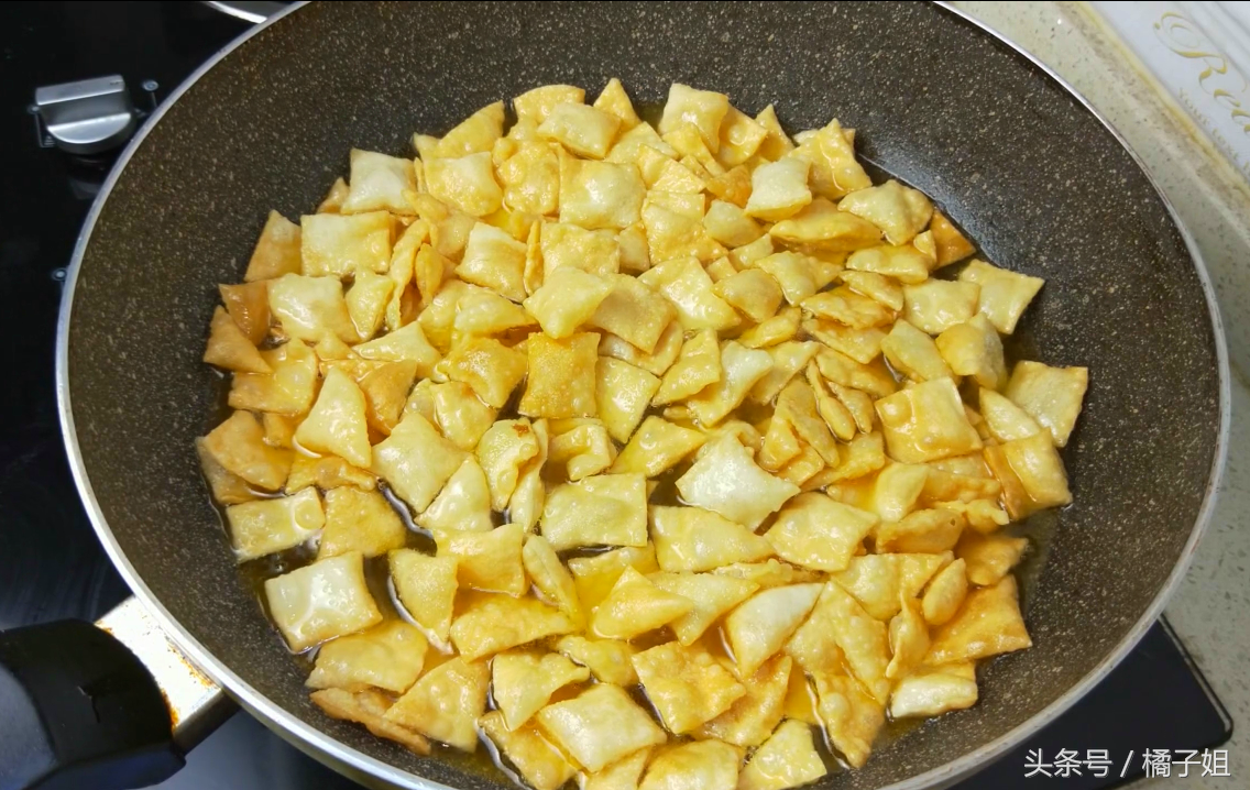 圖片[8]-【炸餃子皮】做法步驟圖 孩子的最?lèi)?ài) 做法也很簡(jiǎn)單-起舞食譜網(wǎng)