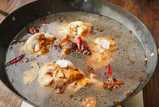 图片[5]-【酱大骨】做法步骤图 再吸髓 一根顶10盒牛奶-起舞食谱网