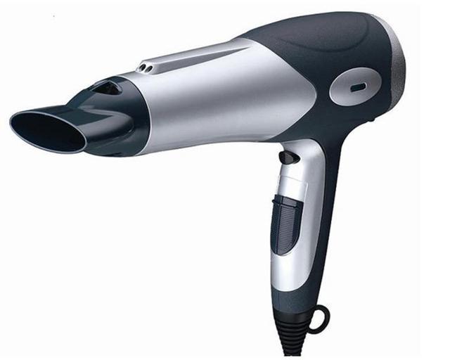 什么是负离子吹风机，什么负离子吹风机好用（当下火爆的负离子吹风机比普通吹风机强在哪儿）