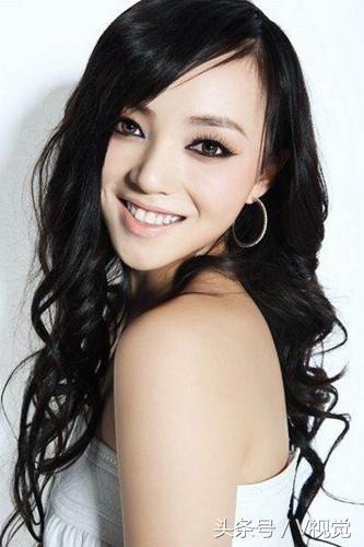 林珍娜 在《相爱穿梭千年》中饰 赵娜娜.