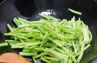 圖片[4]-【素炒南瓜藤】做法步驟圖 它能調理月經 女性常吃氣色好-起舞食譜網