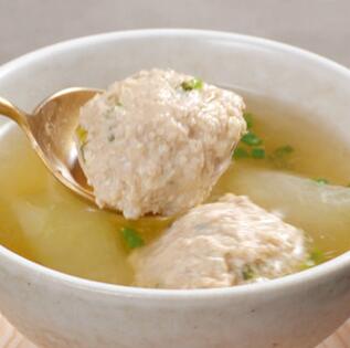 【冬瓜肉丸汤】做法步骤图 补水强 越吃皮肤越光滑！-起舞食谱网