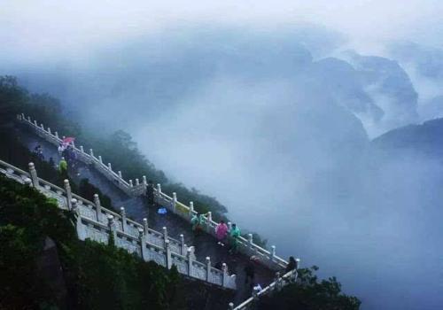 河南云台山玻璃栈道高度，带你体验河南玻璃栈道