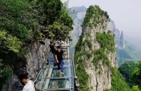 河南云台山玻璃栈道高度，带你体验河南玻璃栈道