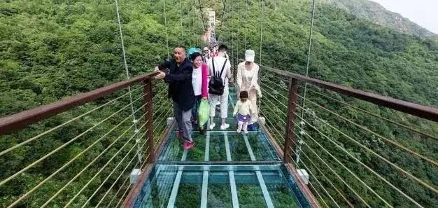 河南云台山玻璃栈道高度，带你体验河南玻璃栈道