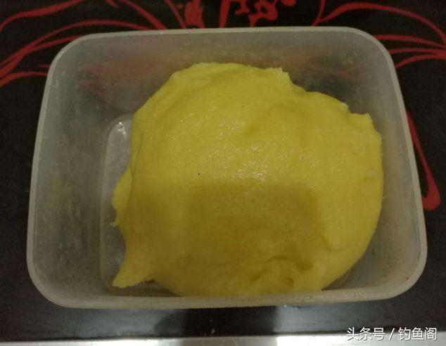 儿童钓鱼怎么上鱼饵，小孩钓鱼怎么钓（野钓别再花钱买小药了）