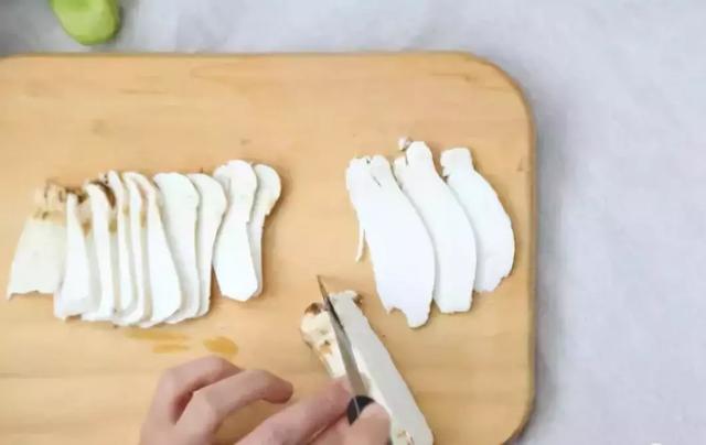 松茸醇在松茸哪个部位，松茸醇是不是松茸特有成分（松茸清洗和保存的正确打开方式）