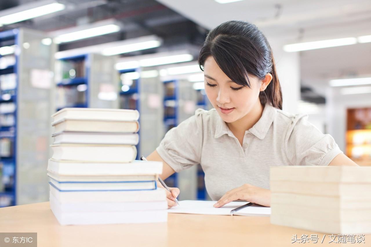 大学生的自我鉴定怎么写，大学生个人自我鉴定范文