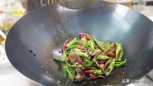 农家小炒肉的做法，大厨教你正确做法