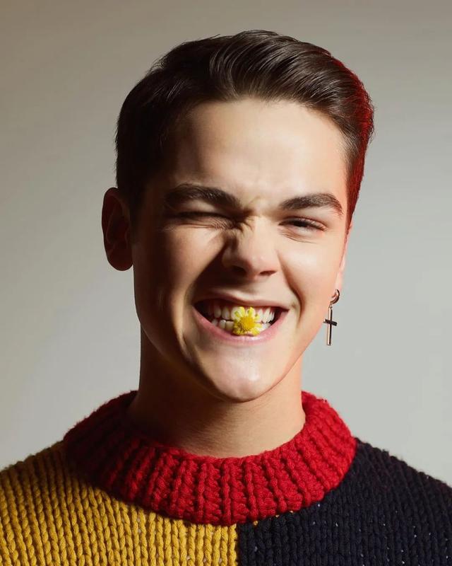 aj 是什么，aj系列所有款式图片（18岁美国新生代男歌手高高瘦瘦白白净净）