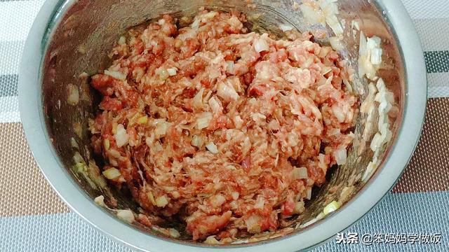 北方元宝馄饨的包法，谁说北方人只会包饺子不会包馄饨