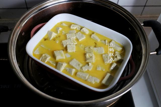 雞蛋豆腐怎麼蒸水豆腐怎麼煎豆腐和雞蛋一起蒸