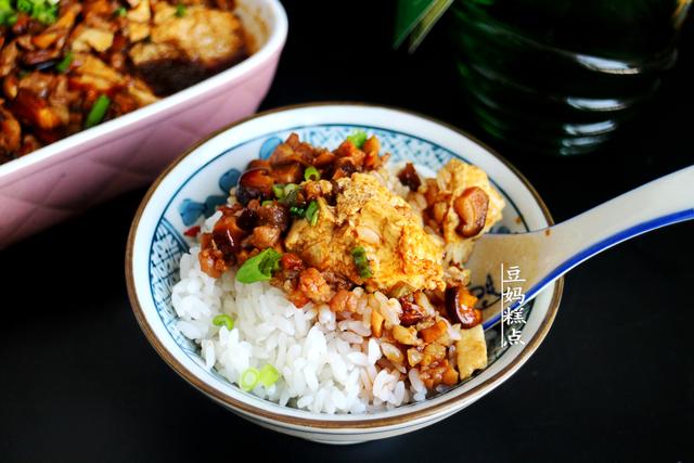 鸡蛋豆腐怎么蒸，水豆腐怎么煎（豆腐和鸡蛋一起蒸）