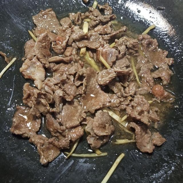 牛肉四季豆怎么炒好吃，就只恨饭煮得太少了