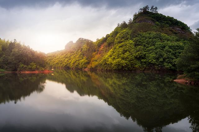 真正的武当山在哪里，与武当山并称四大道教名山