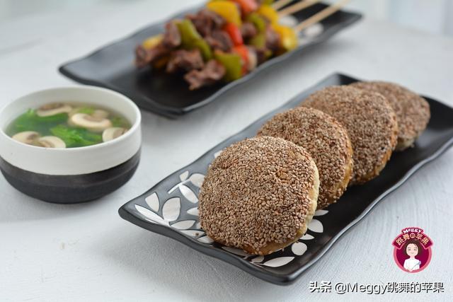 8寸披萨直径多少厘米，披萨8寸多大（美味早餐饼7天不重样）