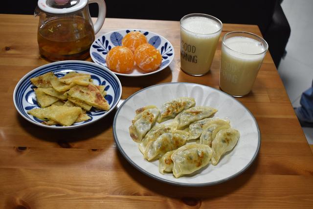 上班族早餐吃什么方便快捷，早餐吃什么比较方便快捷（上班族的7款早餐）