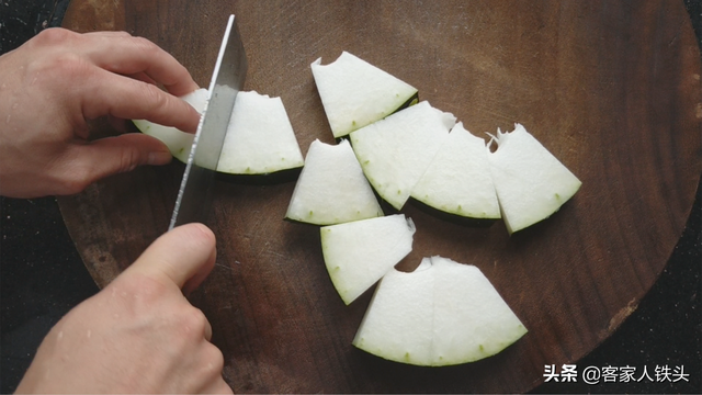 瑶柱煲汤做法大全，瑶柱搭配什么煲汤最好（想要煲一锅靓汤）