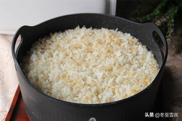 糙米饭怎么煮，糙米饭难熟口感硬