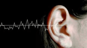 为什么带耳机带久了耳朵会痛，耳机为什么戴久了会耳朵疼（科学使用能减少不必要的麻烦）