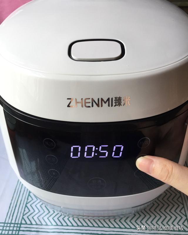 熬大米粥的做法，养胃大米粥的家常做法（熬大米粥的时候）